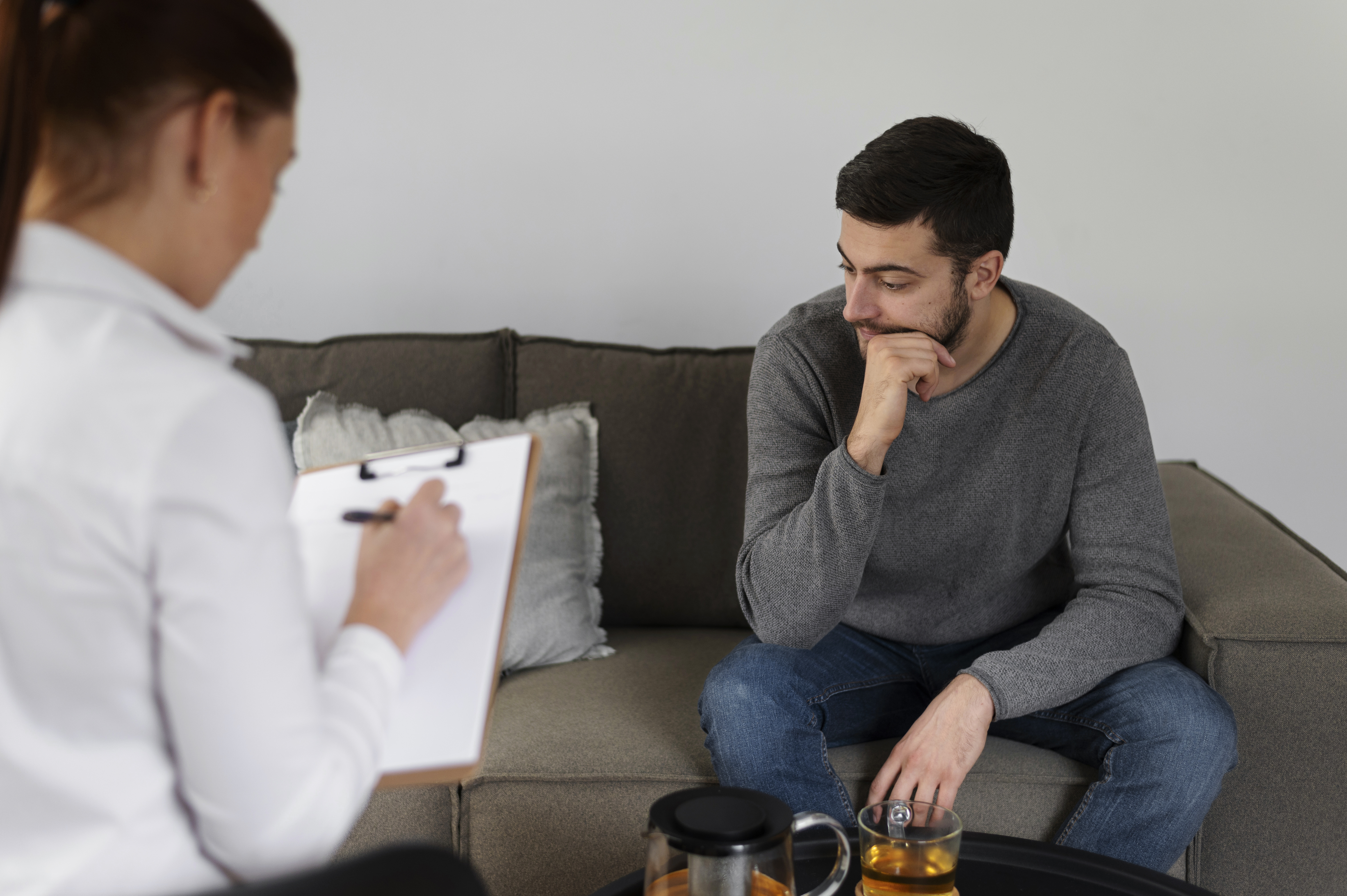 The patient is been distracted and sharing his mental health issue with the doctor